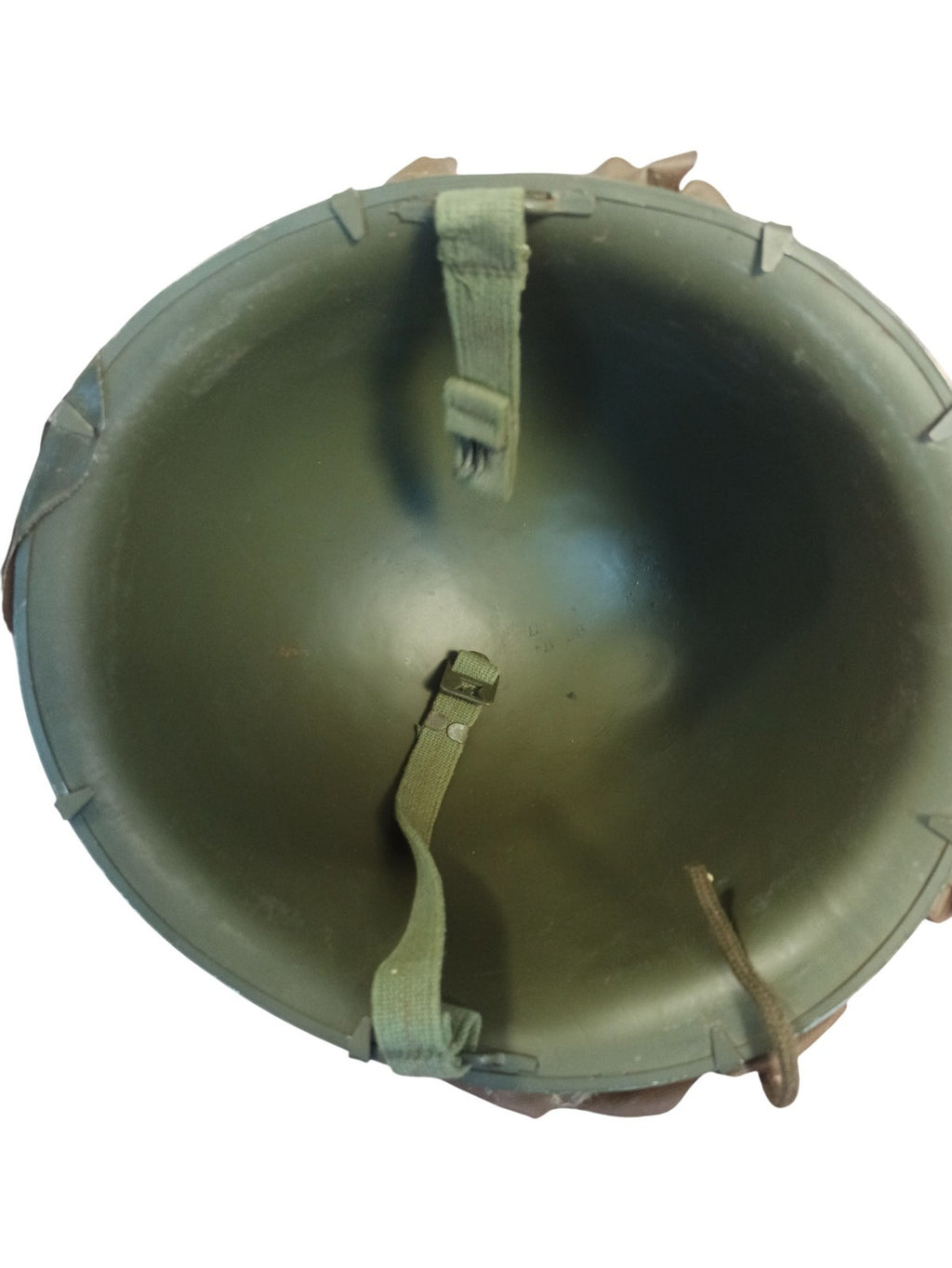 Casque militaire ancien camouflé vintage armée authentique rétro occasion