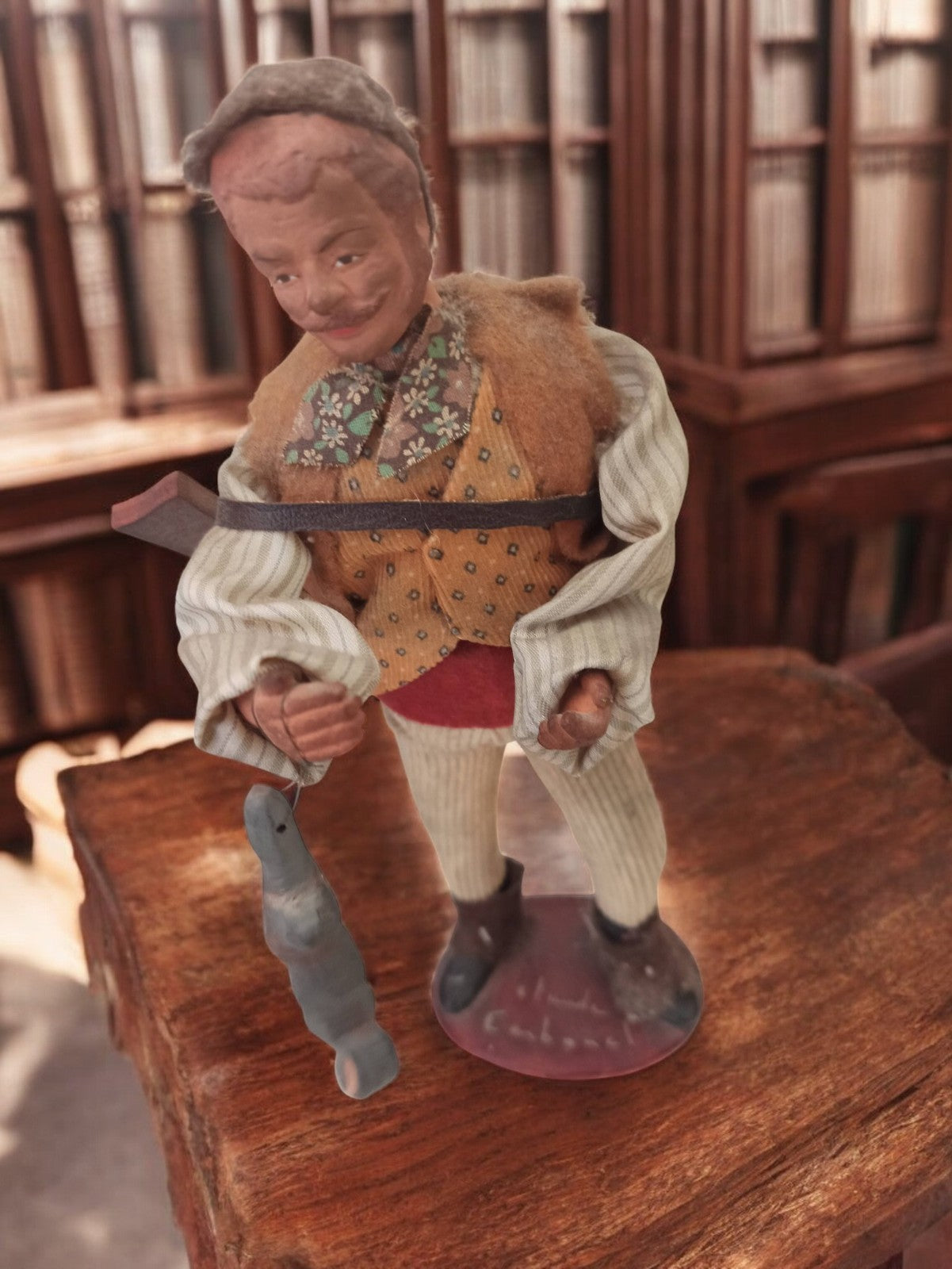 Santon ancien pêcheur signé, figurine vintage rétro, habits tissu