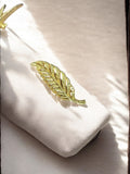 Broche feuille vintage plaquée or, bijou rétro ancien doré, motif végétal élégan