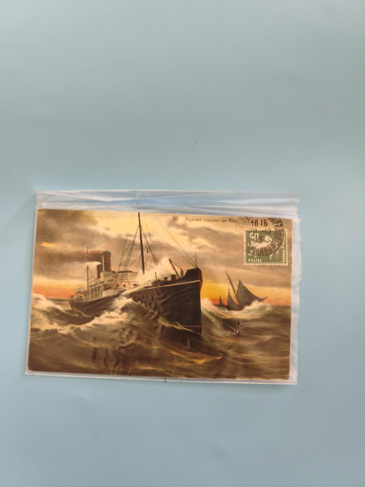 Carte postale ancienne vintage paquebot entrant au port collection maritime rétr