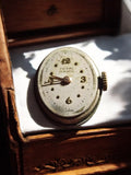 Montre mécanique vintage Tusal Swiss 17 rubis – cadran ovale hors service