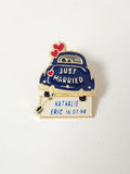 Pin's ancien rétro mariage Just Married collection vintage badge épingle occasio