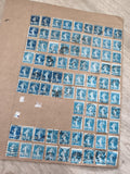 Gros lot timbres anciens Marianne 25c bleus sur planche philatélie étude