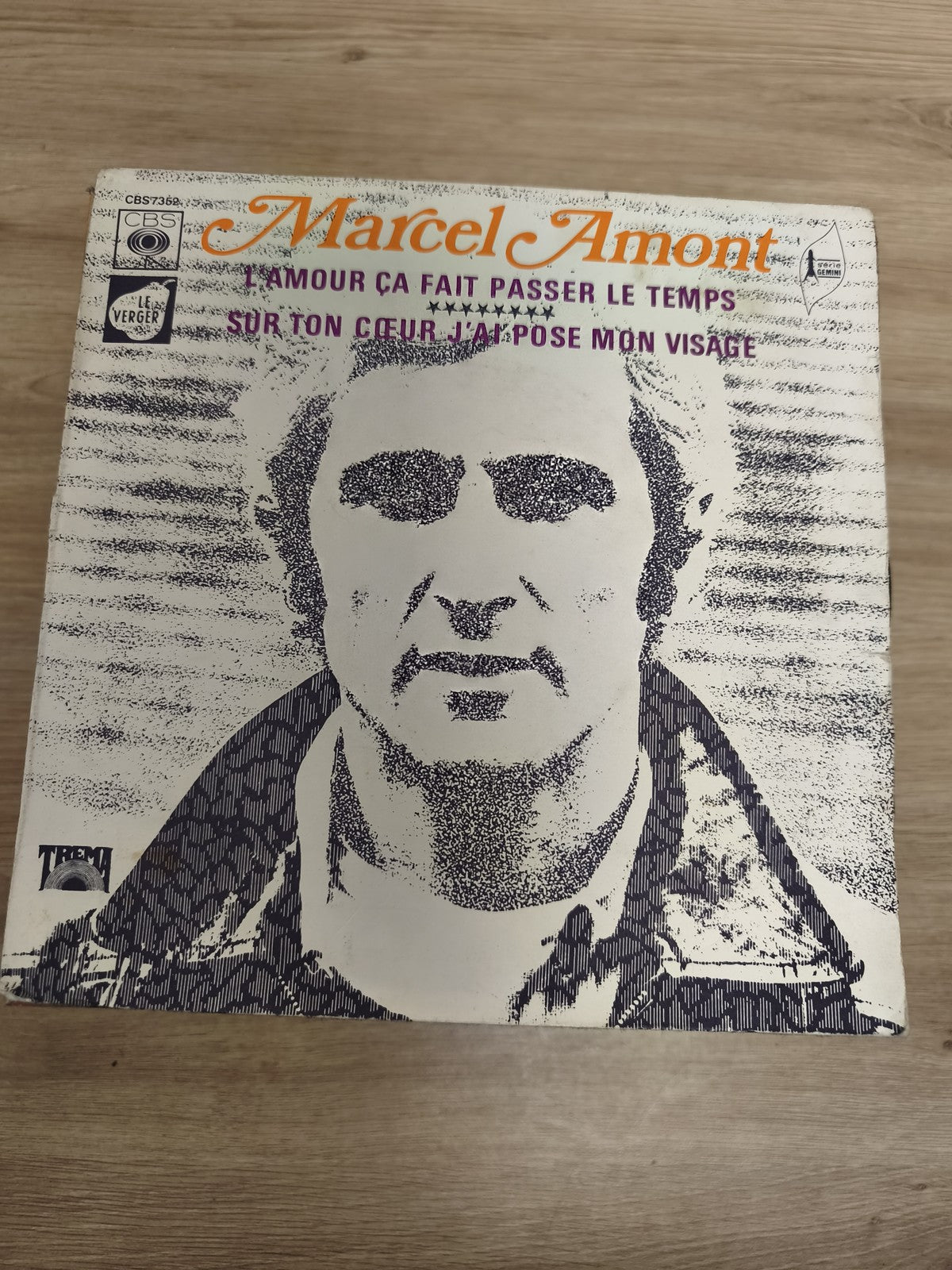 Vinyle 45 tours Marcel Amont ? L'amour ça fait passer le temps / Sur ton c?ur
