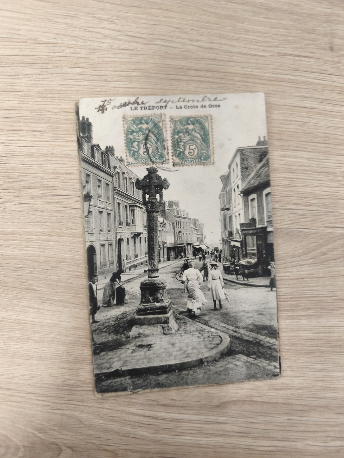 Carte postale ancienne Le Tréport La Croix de Grès CPA timbres 5c France