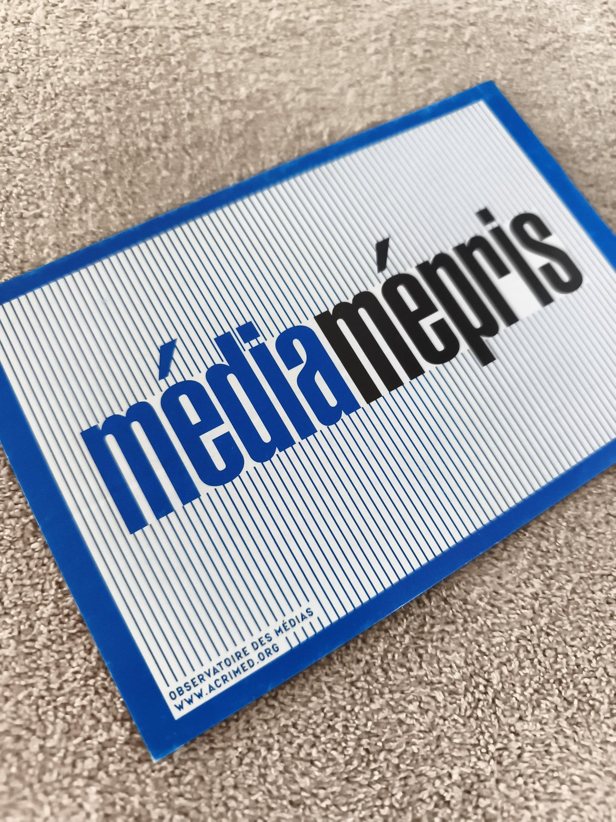 Carte postale ancienne « média mépris » Acrimed bleu blanc Observatoire médias