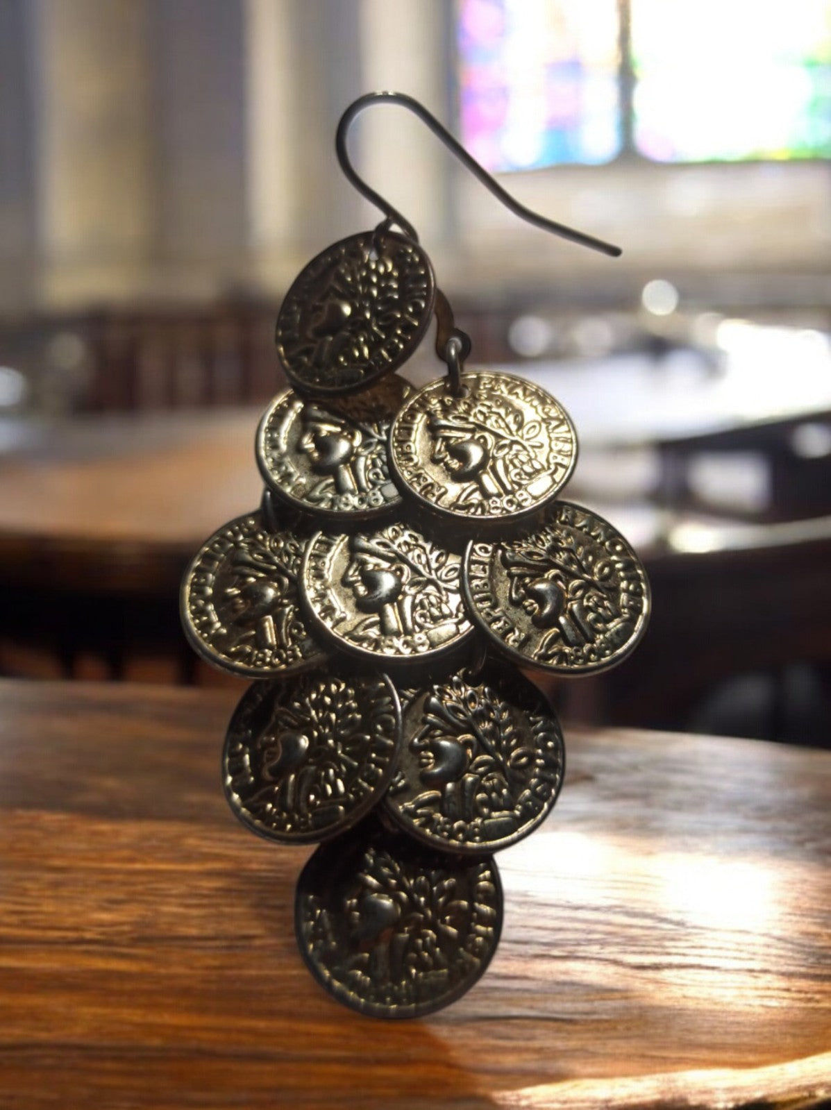 Boucle d’oreille vintage années 70 pendentif pièces médaillons rétro unique