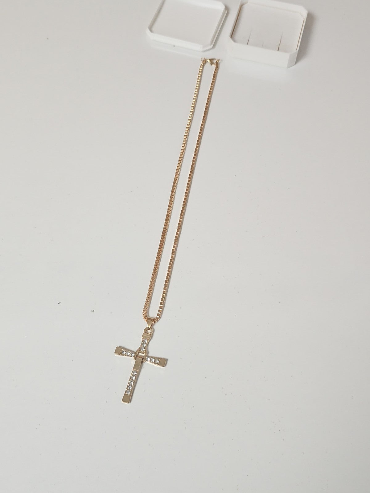 Collier pendentif croix chrétienne pour femme, bijou fantaisie élégant occasion