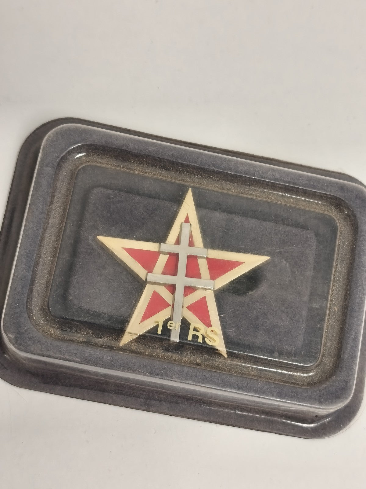 Médaille militaire 1er RS étoile rouge vintage insigne armée France