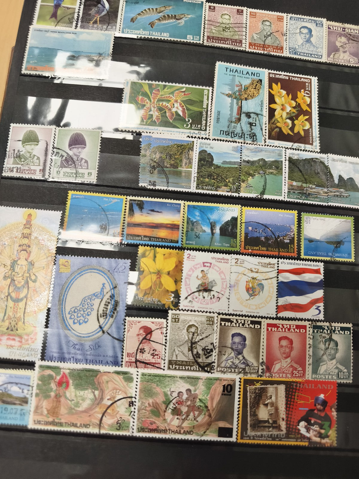 Lot de timbres Thaïlande et Asie, motifs variés, couleurs vives, oblitérés