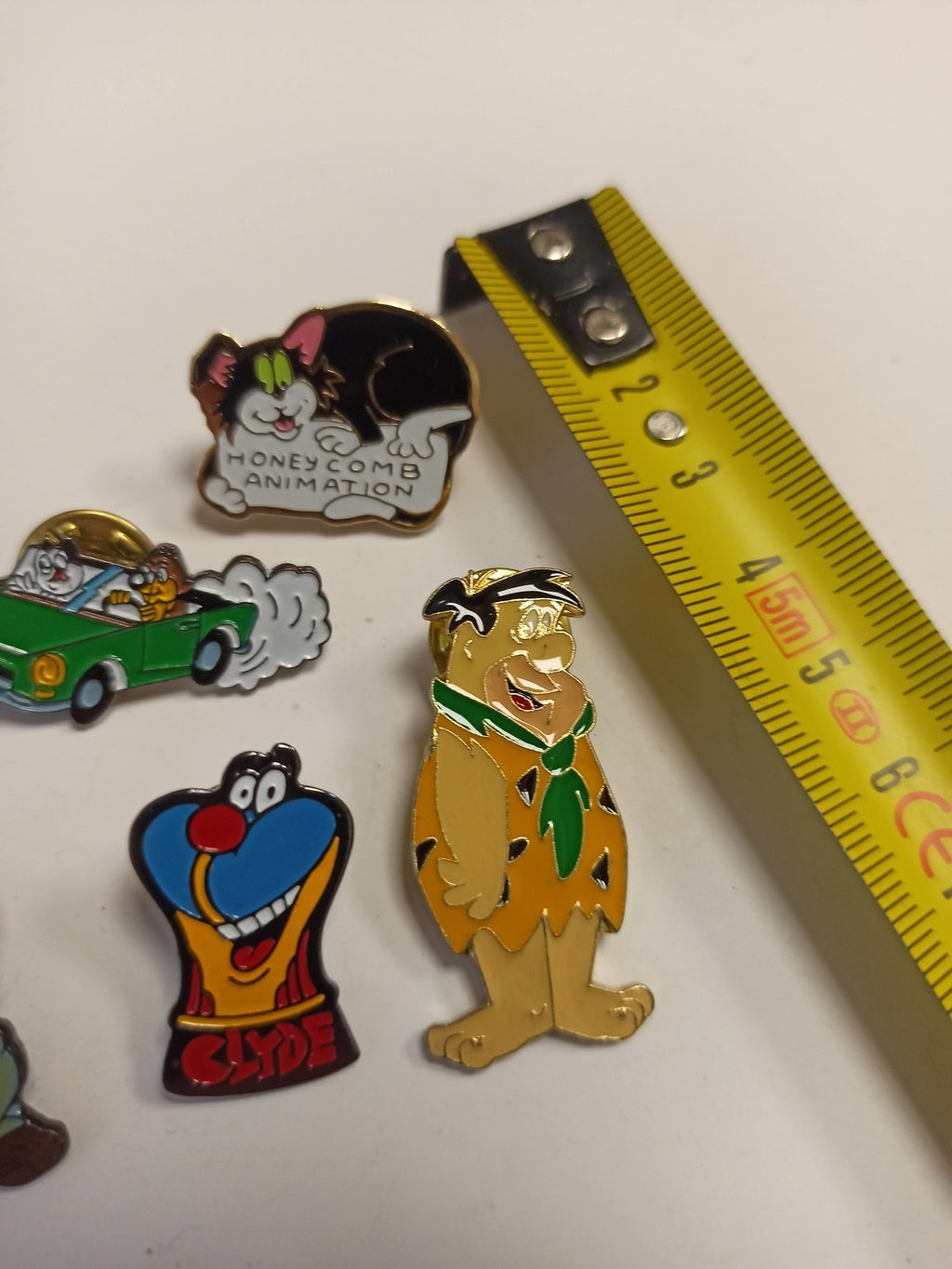 Lot 5 pin's dessins animés vintage Hanna Barbera rétro, Clyde, Tom et Jerry