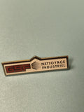 Vintage pin's GSF Nettoyage Industriel ancien logo collection badge métal