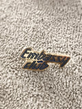 Pin's vintage Embassy Club émaillé bleu doré badge ancien (Ref 6)