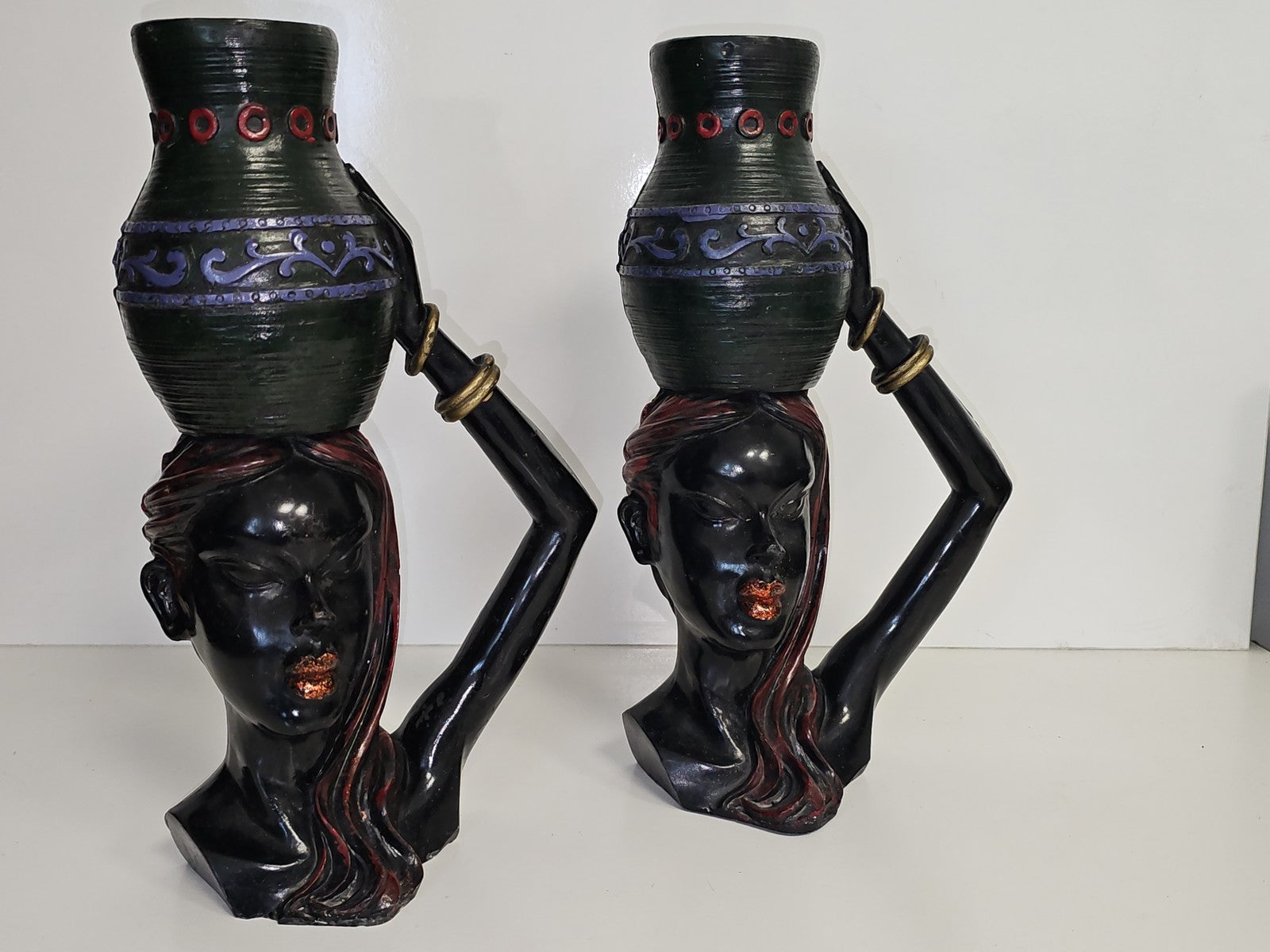Paire de bougeoirs anciens bois sculpté têtes africaines vintage déco ethnique