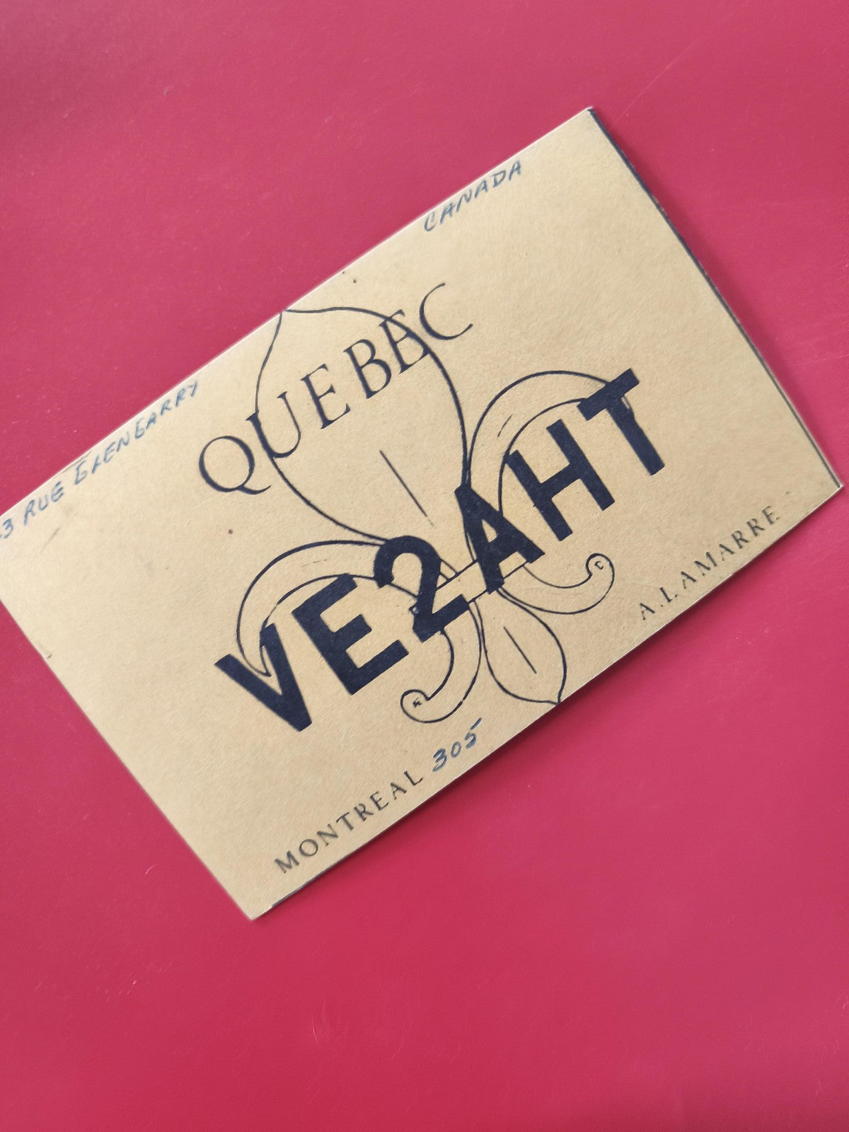 Carte radio VE2AHT Québec Montréal radioamateur papier call sign Canada