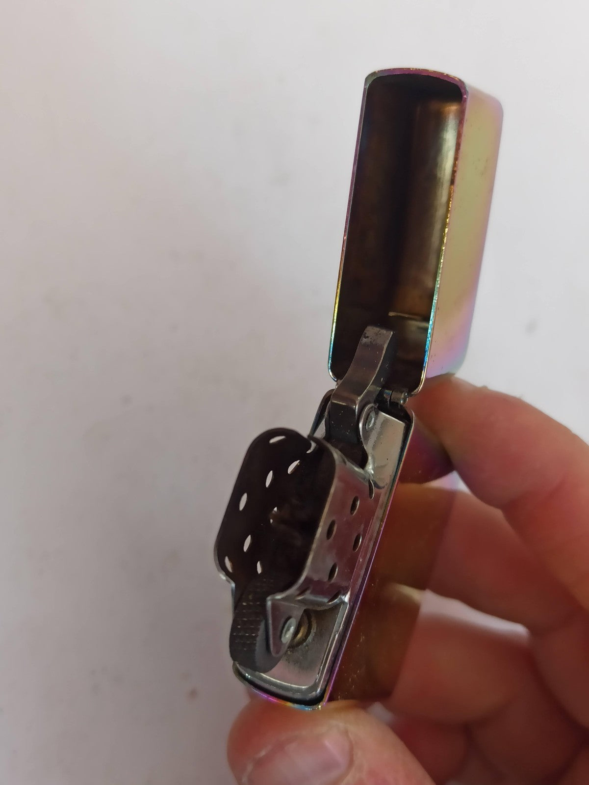 Briquet type Zippo finition arc-en-ciel chromé rainbow oil lighter