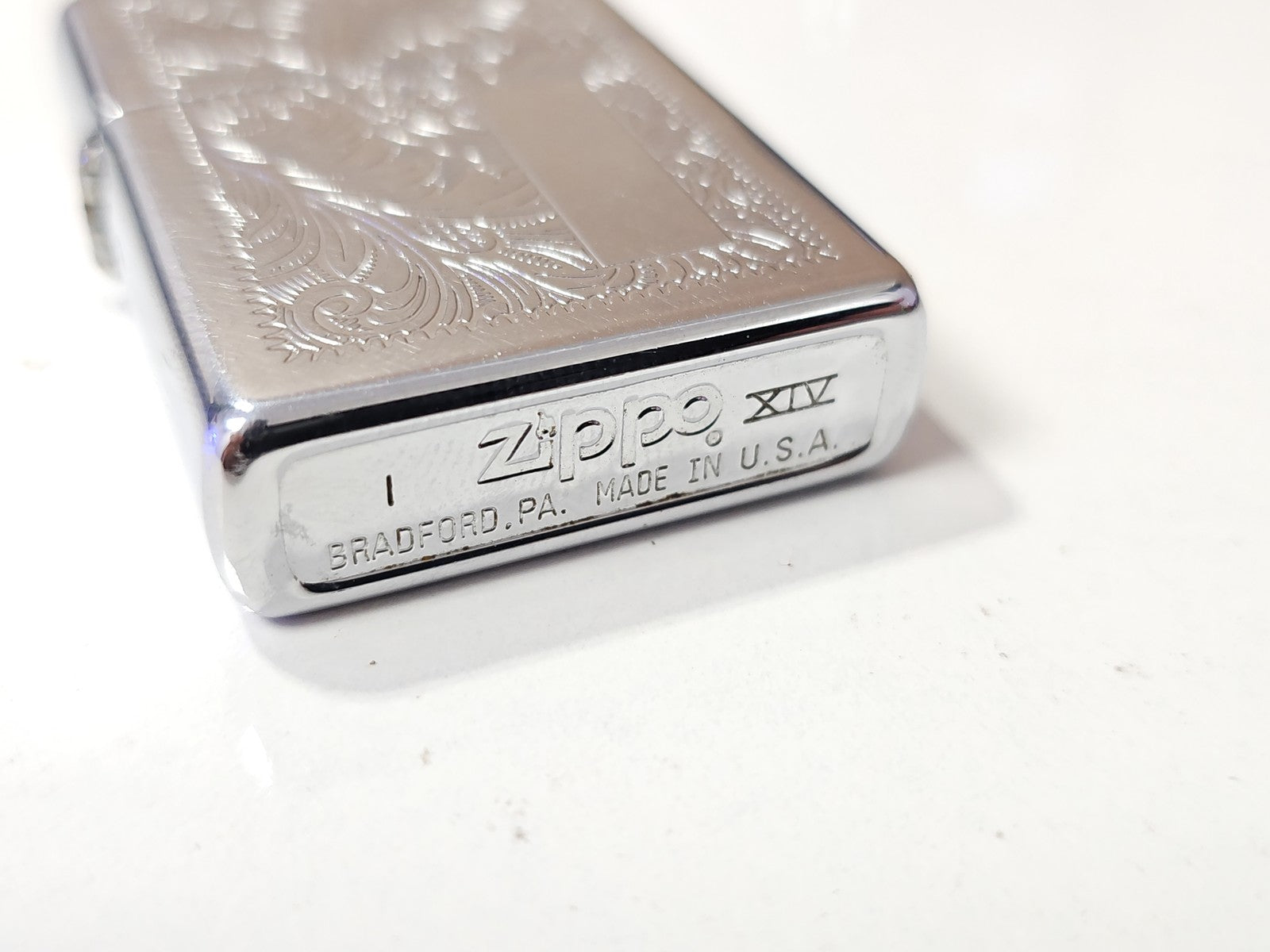 Briquet essence Zippo original, allume-feu portable, accessoire de poche fiable