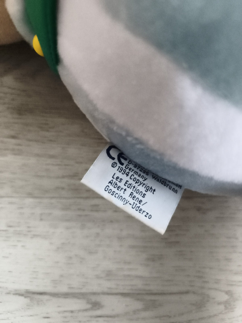 Peluche Obélix vintage Parc Astérix doudou bleu blanc rayé Gaulois