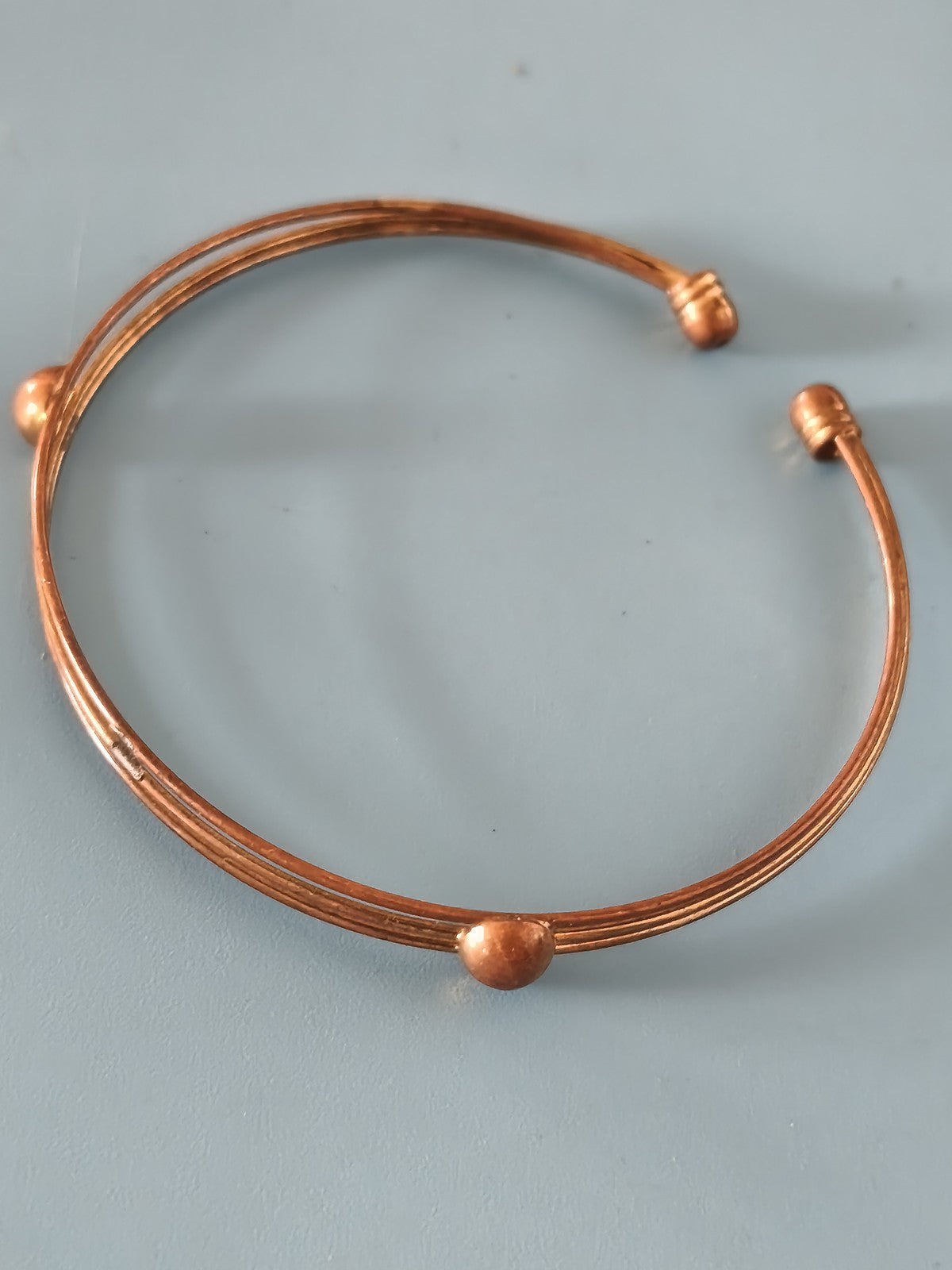 Bracelet rétro en laiton ancien, petit bijou vintage pour collection ou cadeau