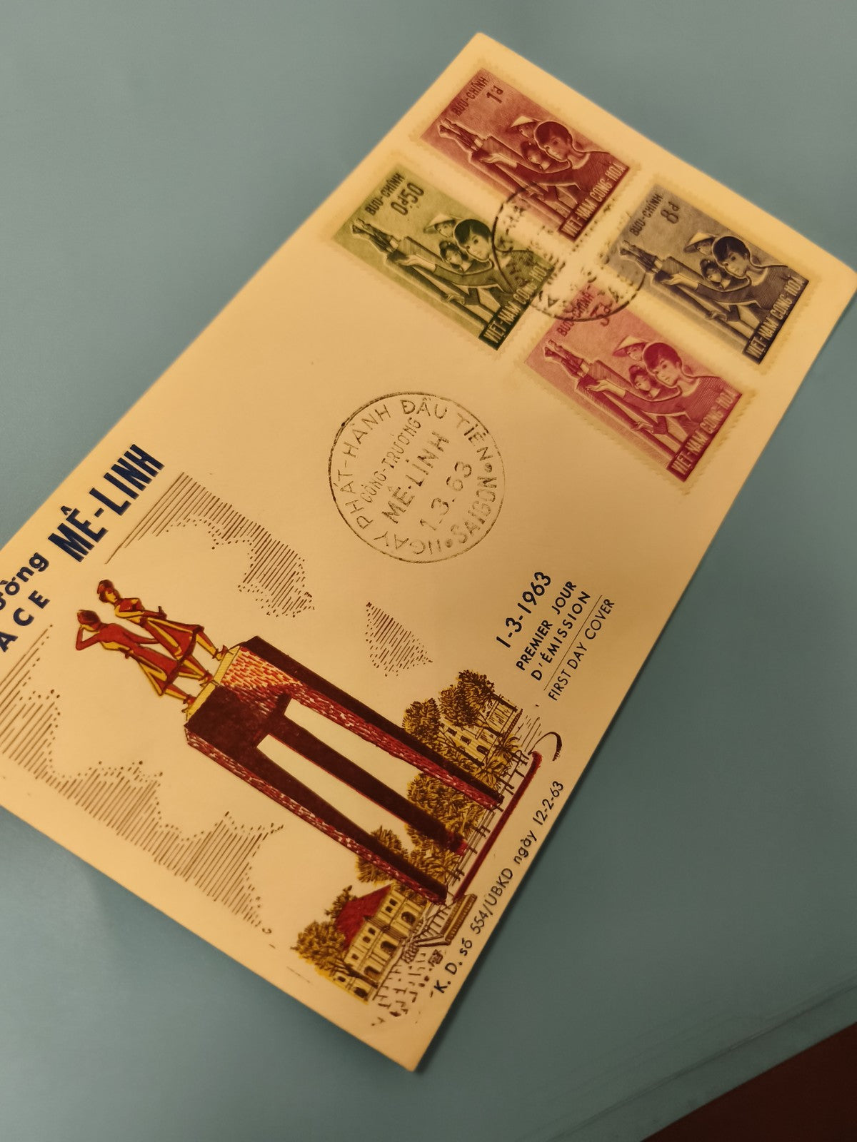 Ancienne enveloppe FDC Vietnam 1963 timbres Mê Linh illustration monument
