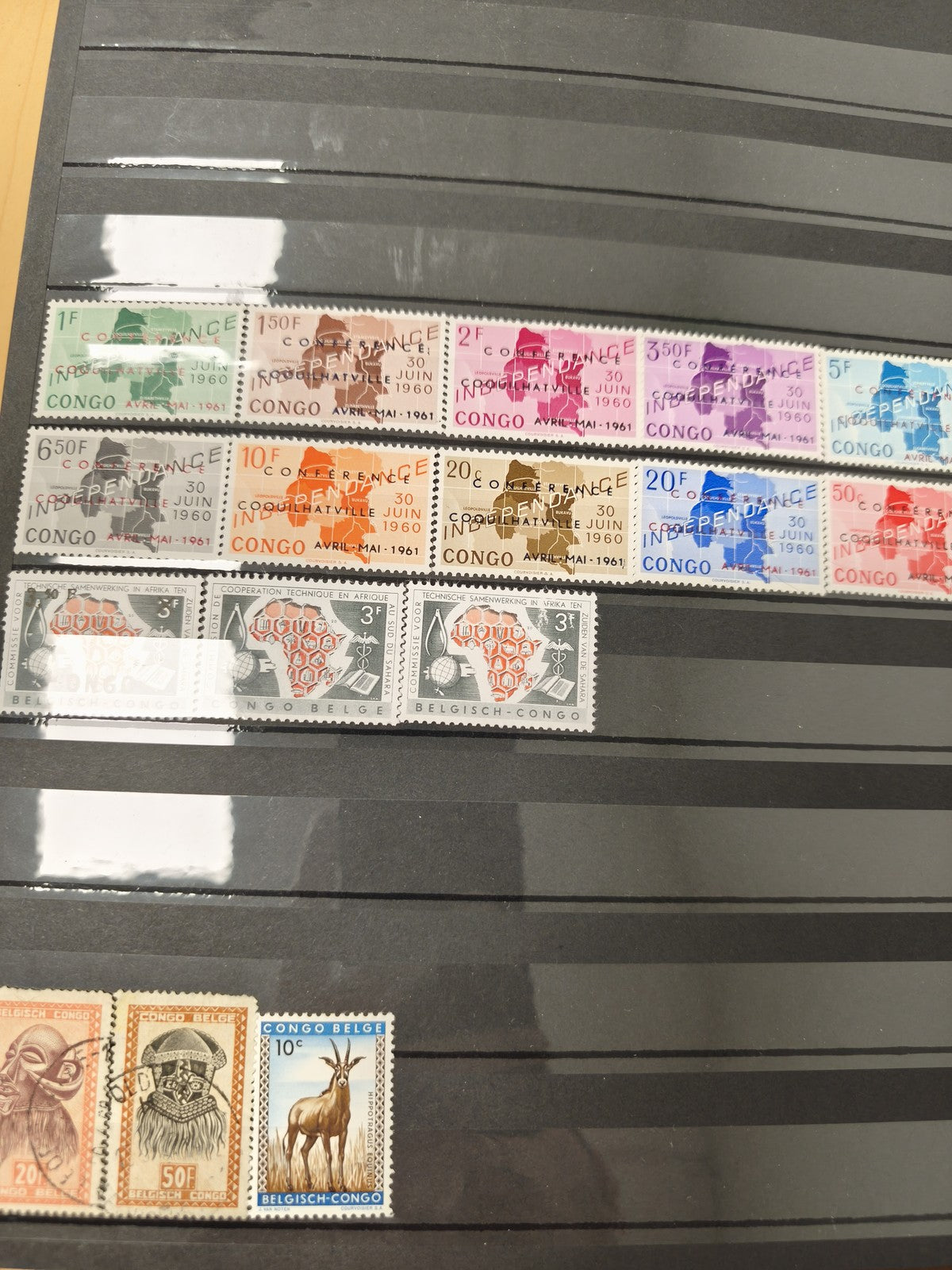 Lot timbres Congo Belge et Congo, divers motifs colorés, support non inclus