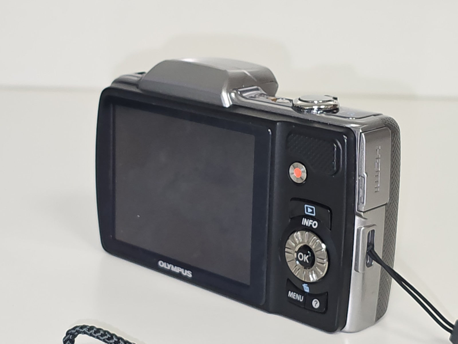 Appareil photo Olympus SZ-10 compact numérique d?occasion, vendu sans accessoire