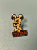 Vintage pin's chien mascotte Total ancien, collection publicitaire (Ref 14)