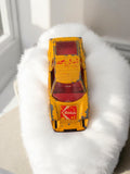 Voiture miniature vintage Kodak jaune, modèle rétro ancien, objet de collection