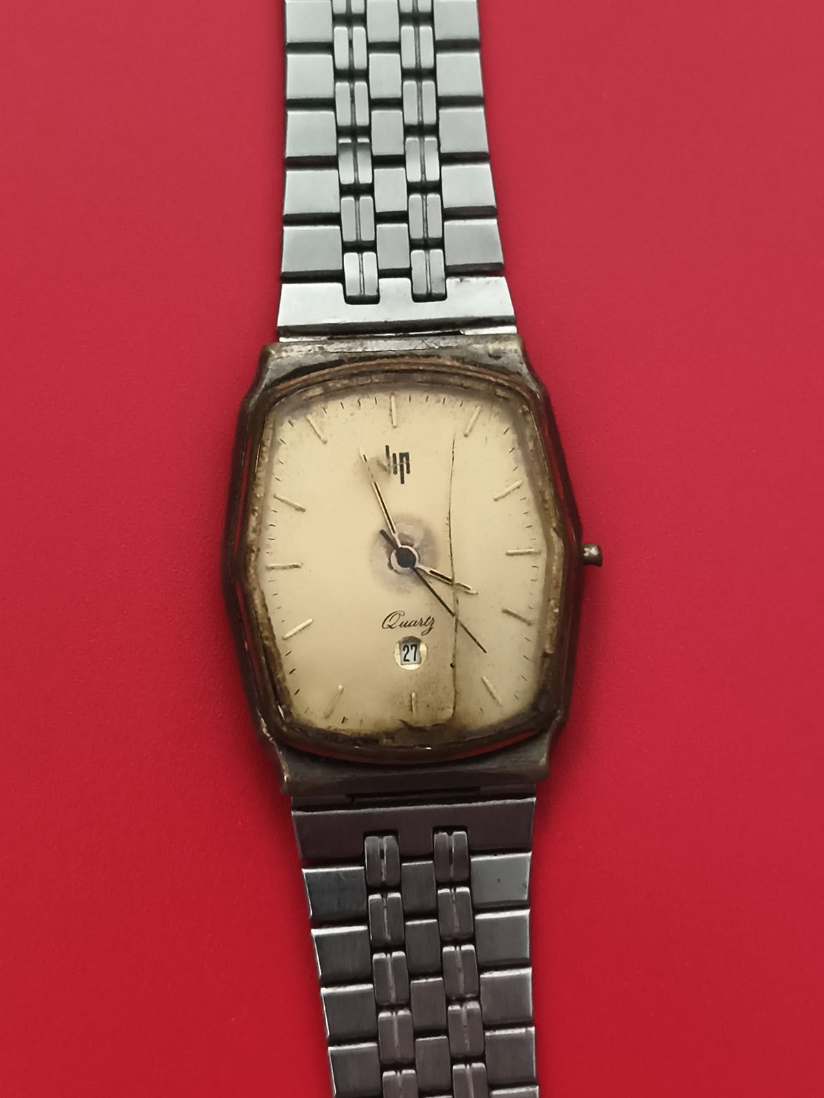 Montre ancienne Lip quartz homme, cadran rectangulaire, à réviser, vintage