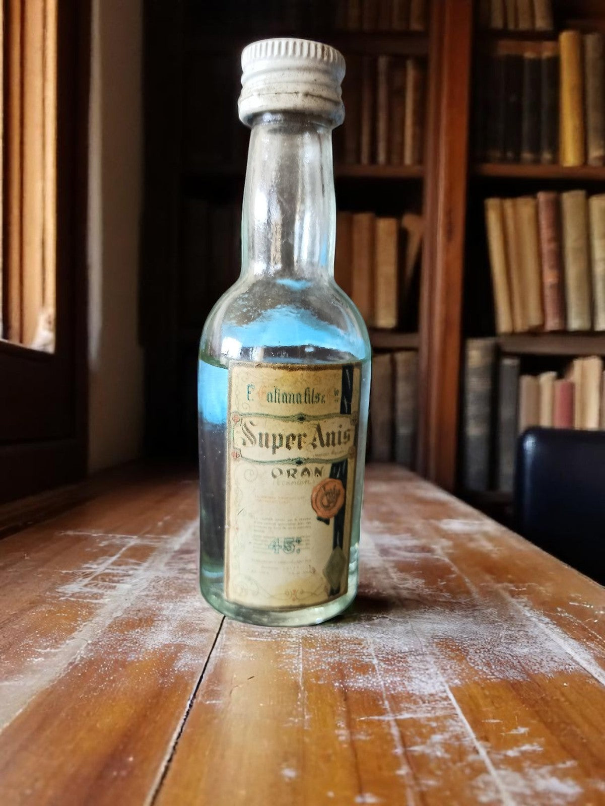 Mignonnette ancienne Super Anis Oran, flacon vintage alcool, étiquette d'origine