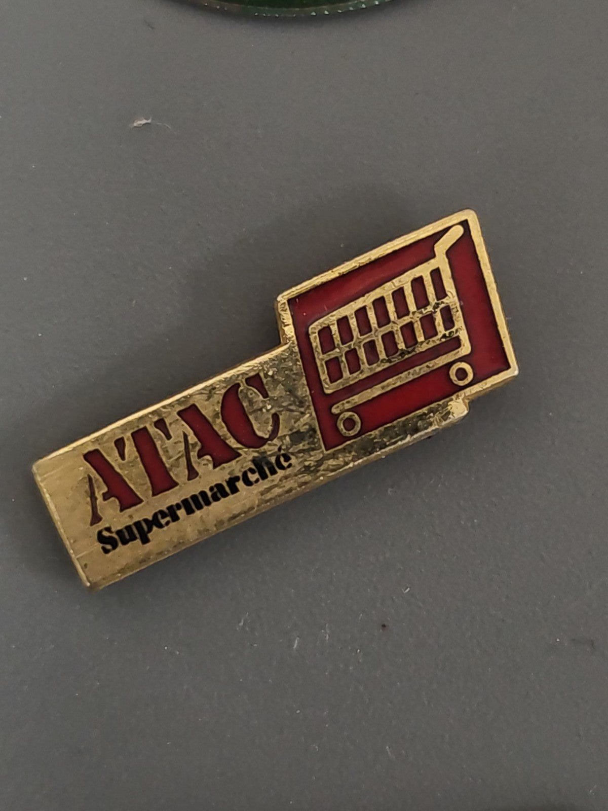 Vintage pin's rétro Atac supermarché ancien badge publicitaire collection rare