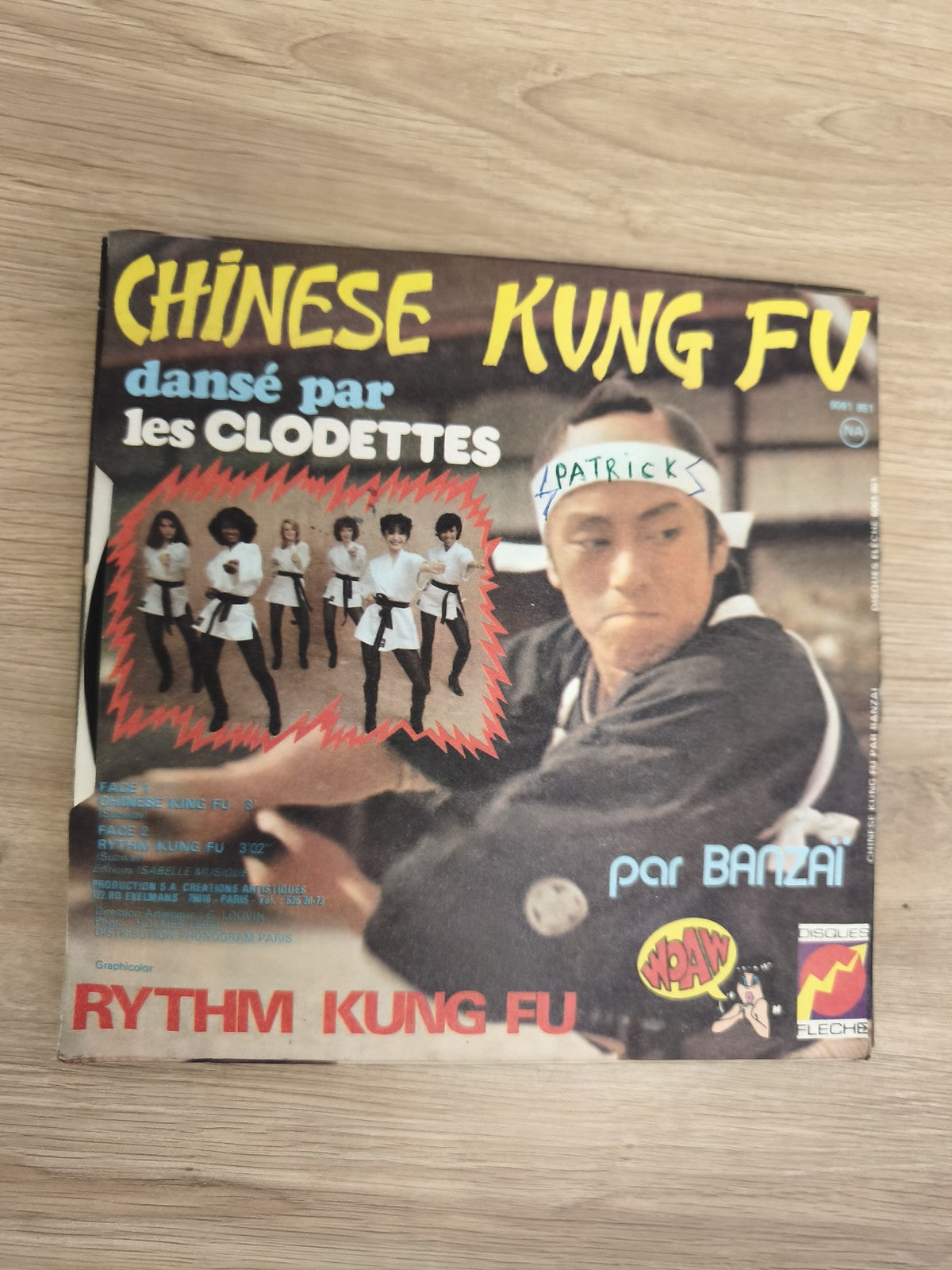 Vinyle 45T Chinese Kung Fu dansé par les Clodettes Banzai Rythm Kung Fu