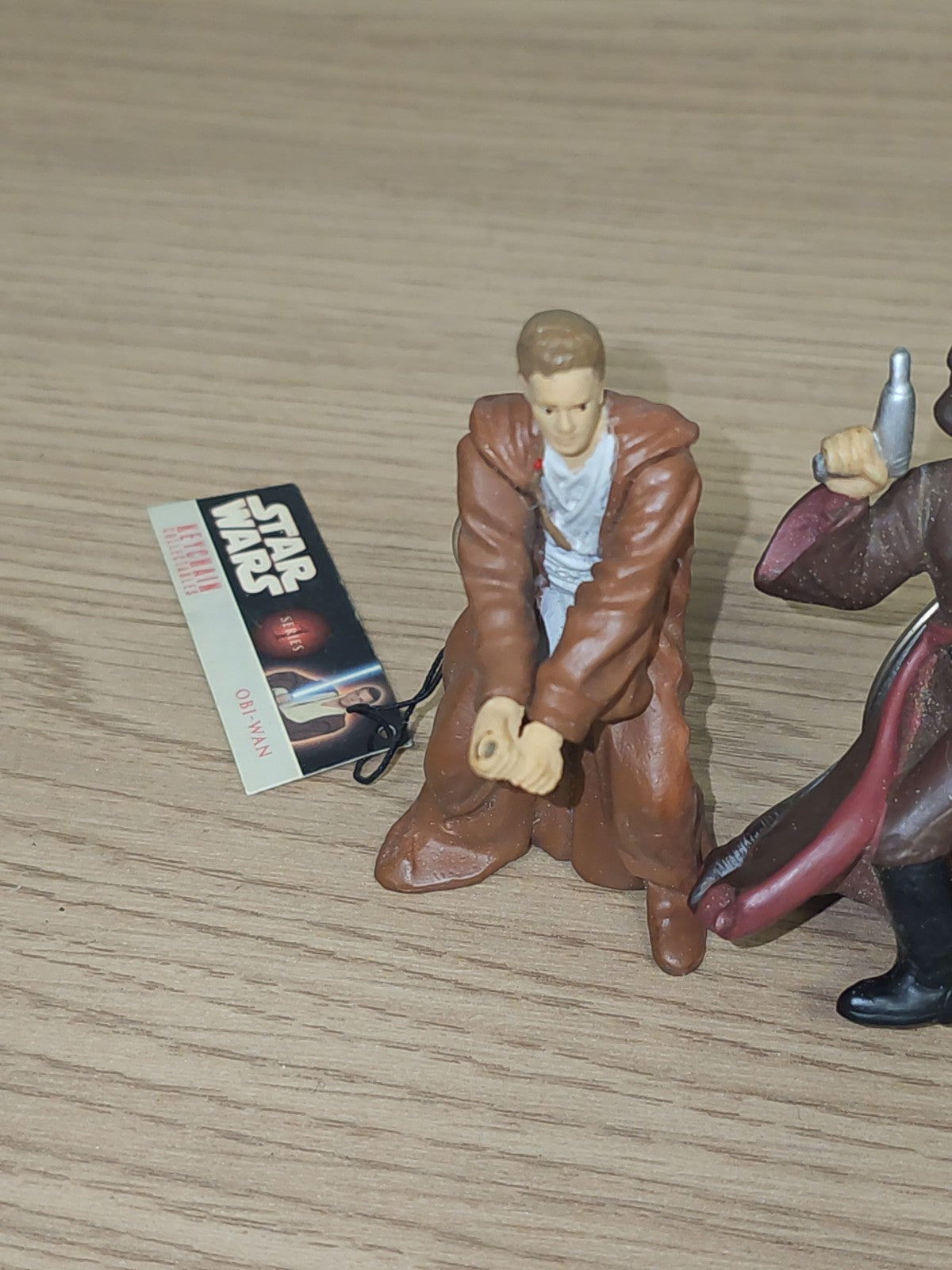 Lot 3 porte-clés Star Wars personnages films saga accessoires geek fans