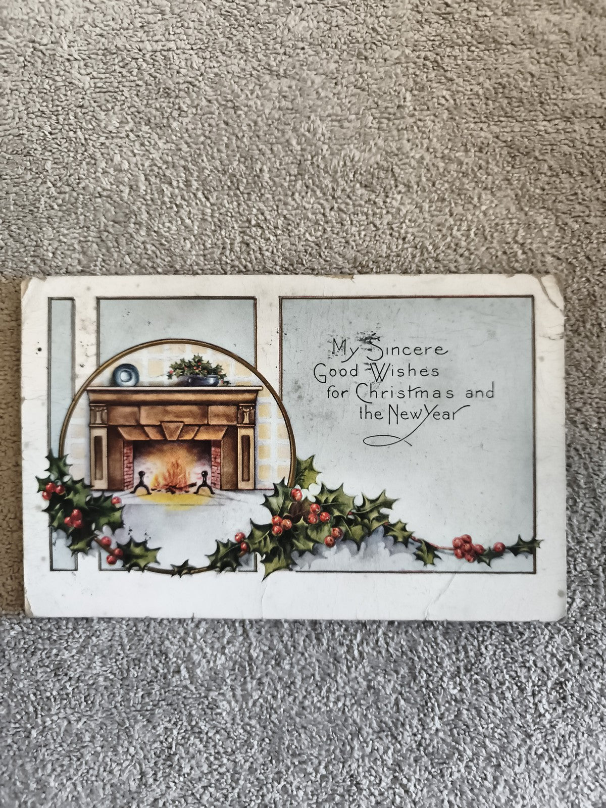 Carte postale ancienne Noël cheminée houx vœux anglais CPA Christmas