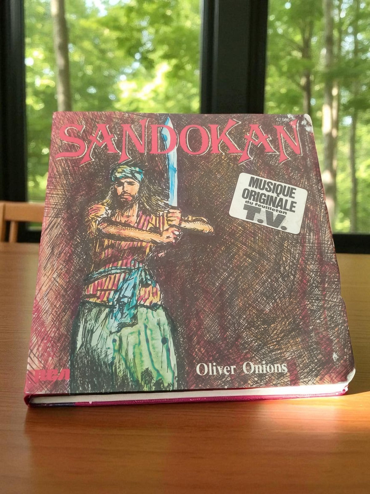 Vinyle 45 tours Sandokan RCA vintage Oliver Onions musique originale TV