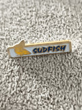 Pin's vintage SUD FISH doré logo poisson badge ancien (Ref 8)