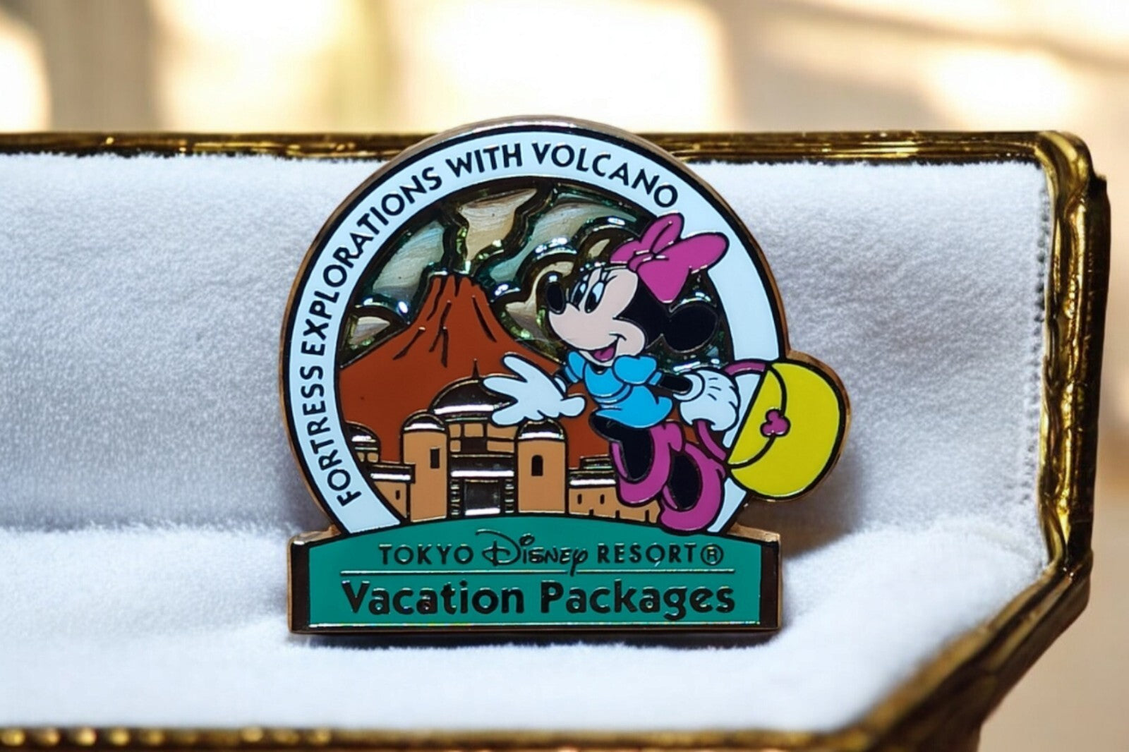 Pin's Disney Minnie Tokyo Resort Vacation Packages édition limitée
