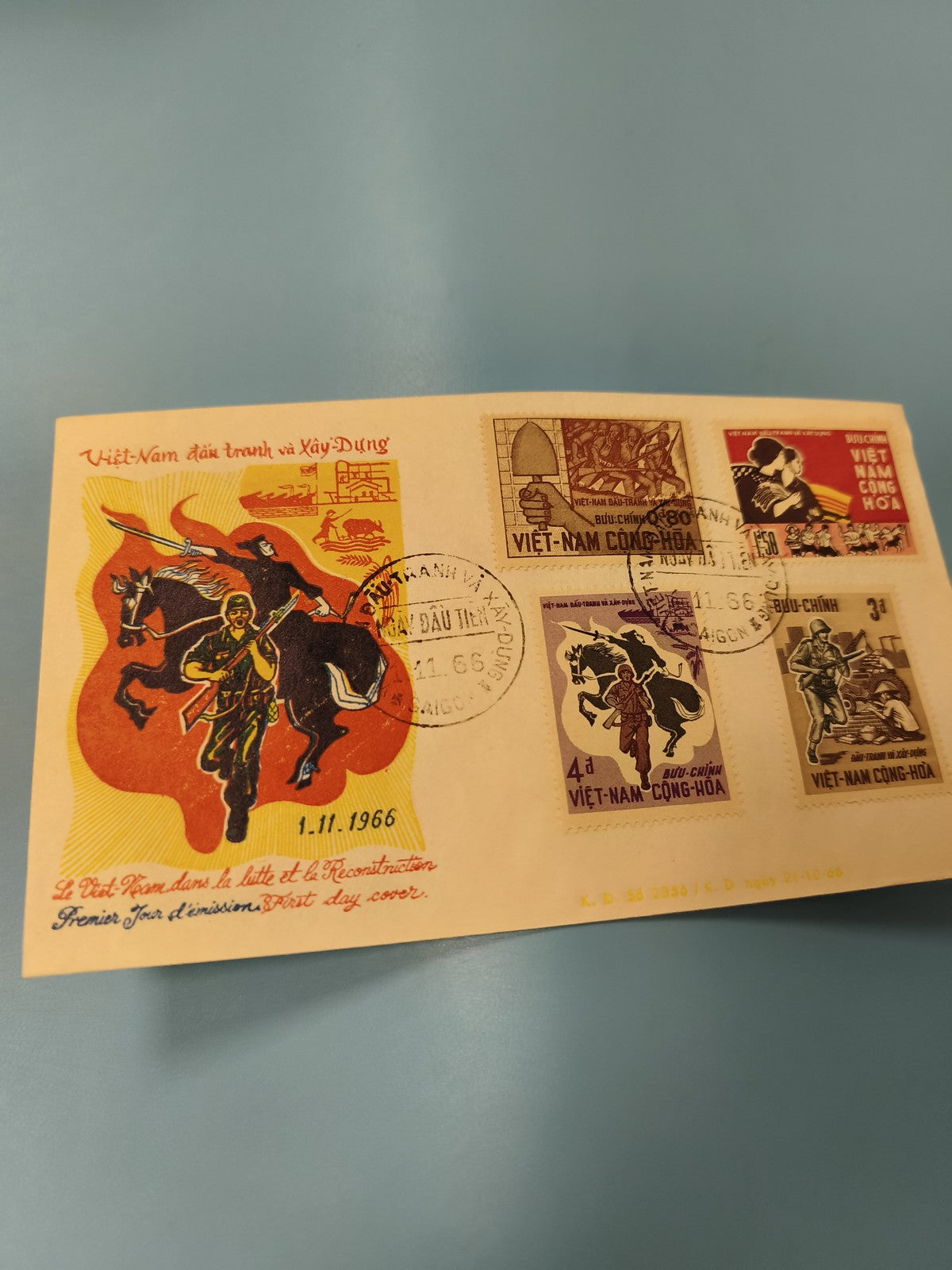 Ancienne enveloppe FDC Vietnam 1966 timbres illustrés guerre collection