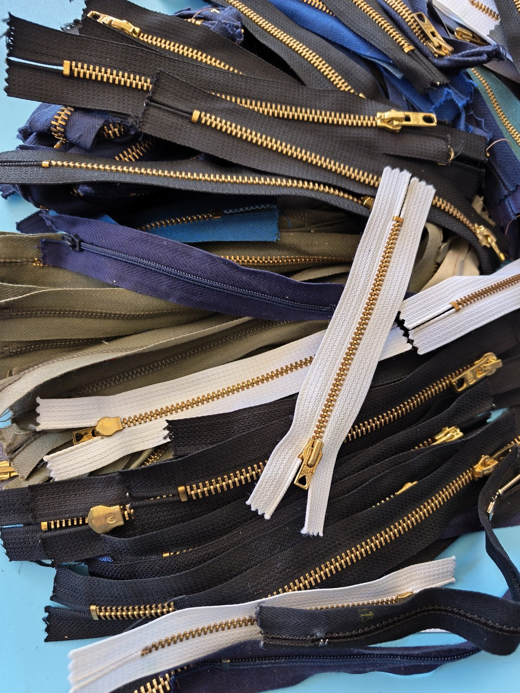 Lot vintage fermetures éclair anciennes couture mercerie rétro années 60 deadsto