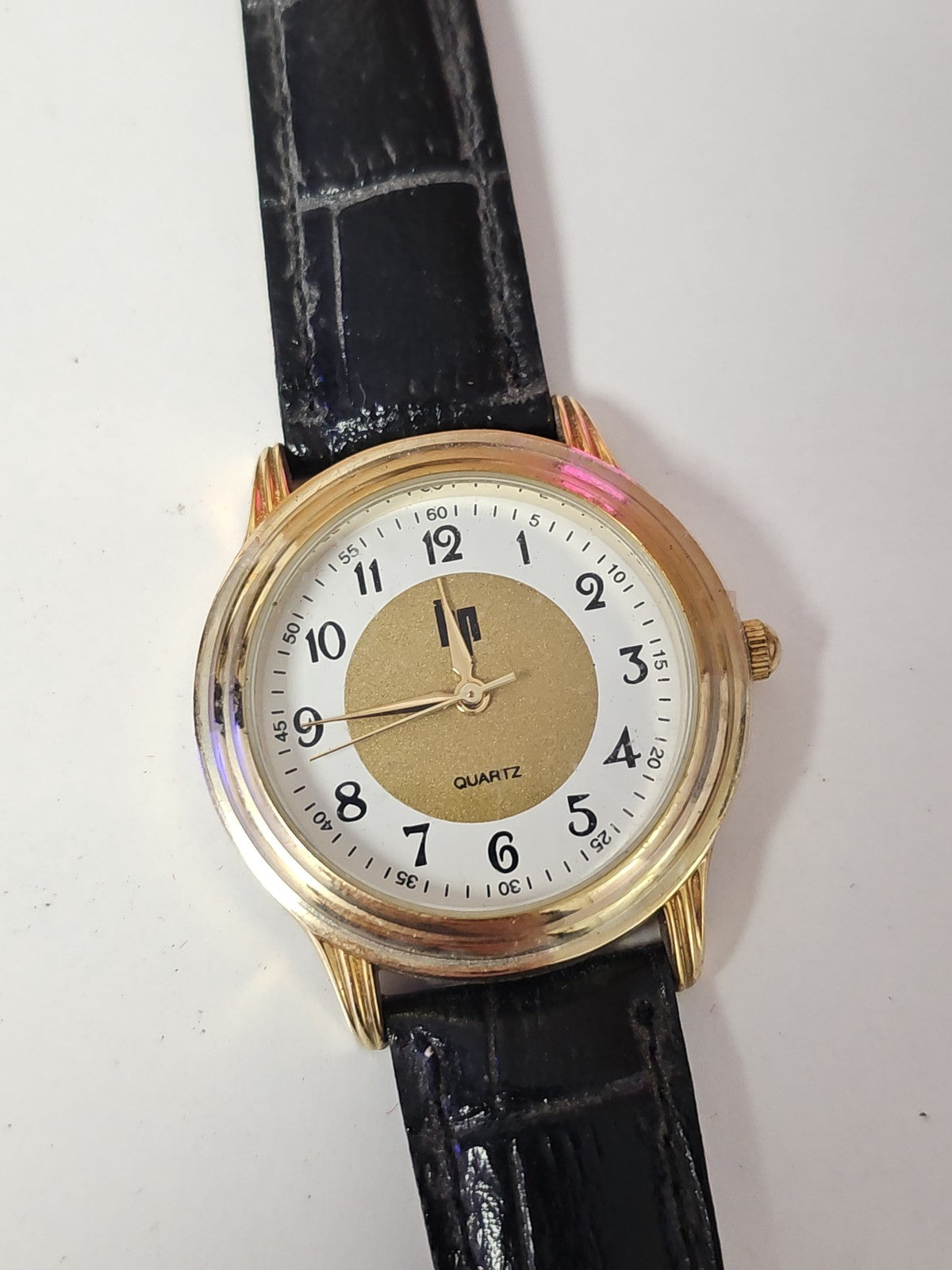 Montre femme Lip authentique, montre-bracelet élégante, fonctionne parfaitement