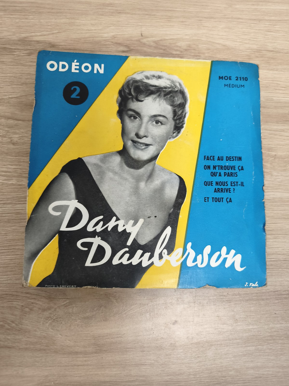 Vinyle 45 tours Dany Dauberson Odéon MOE 2110 pochette bleue et jaune