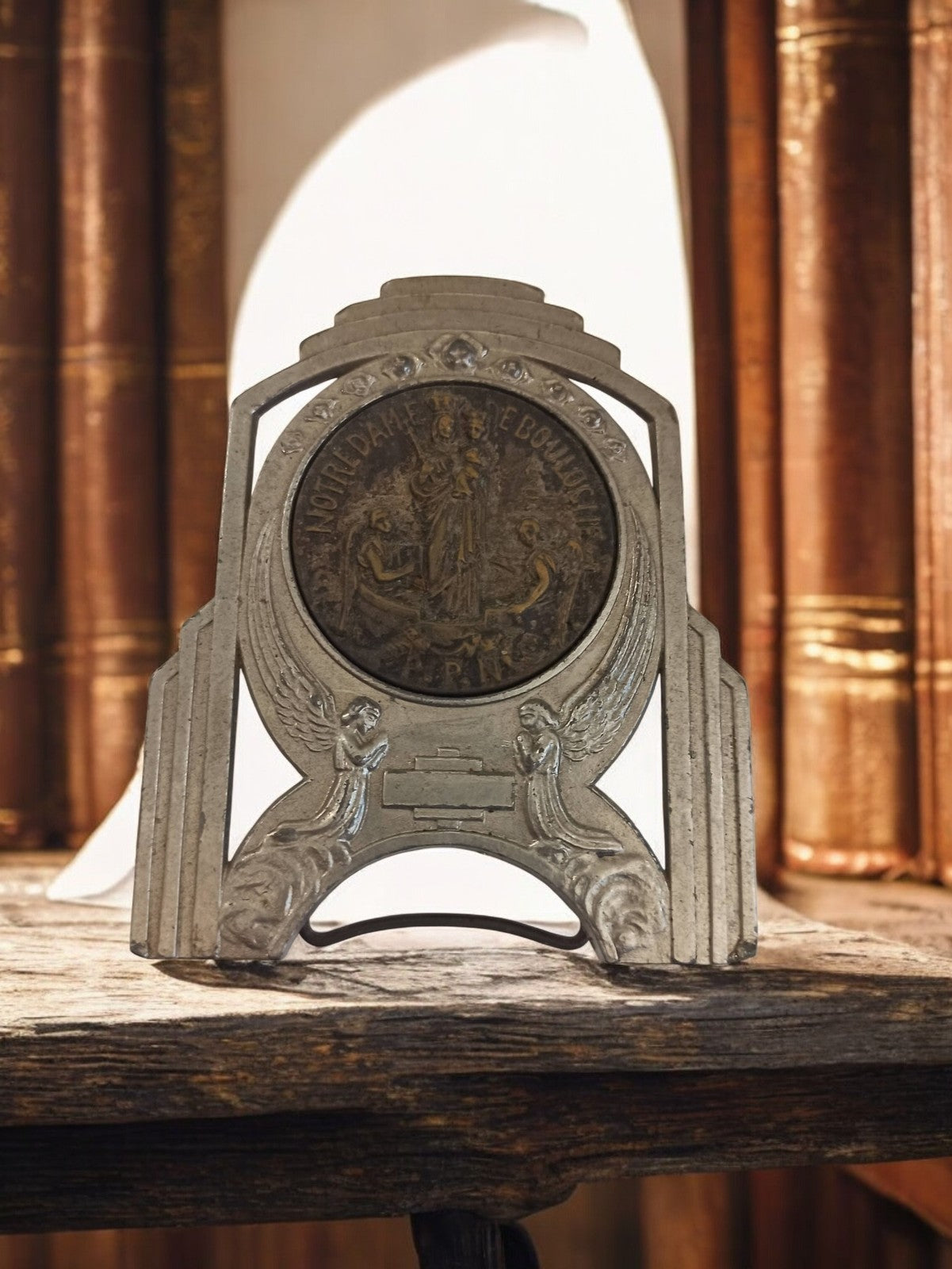 Plaque religieuse ancienne Notre Dame de Bonsecours prière métal décor anges vin