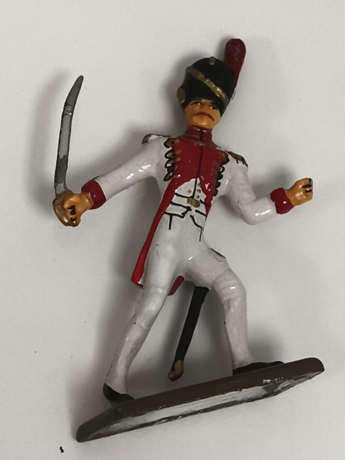 Figurine soldat ancien plomb uniforme blanc rouge épée vintage