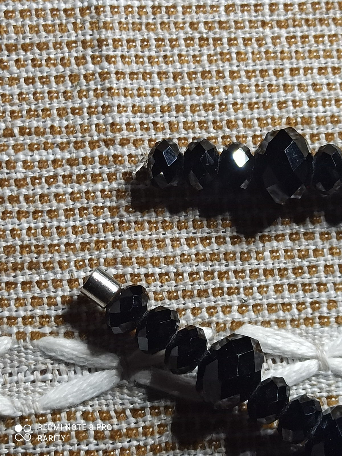 Montre Quartz Vintage Durand à Bracelet Perles Noires Facettées Femme Élégante