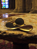 Pendentif chapeau rétro chic noir doré strass, bijou fantaisie vintage créateur