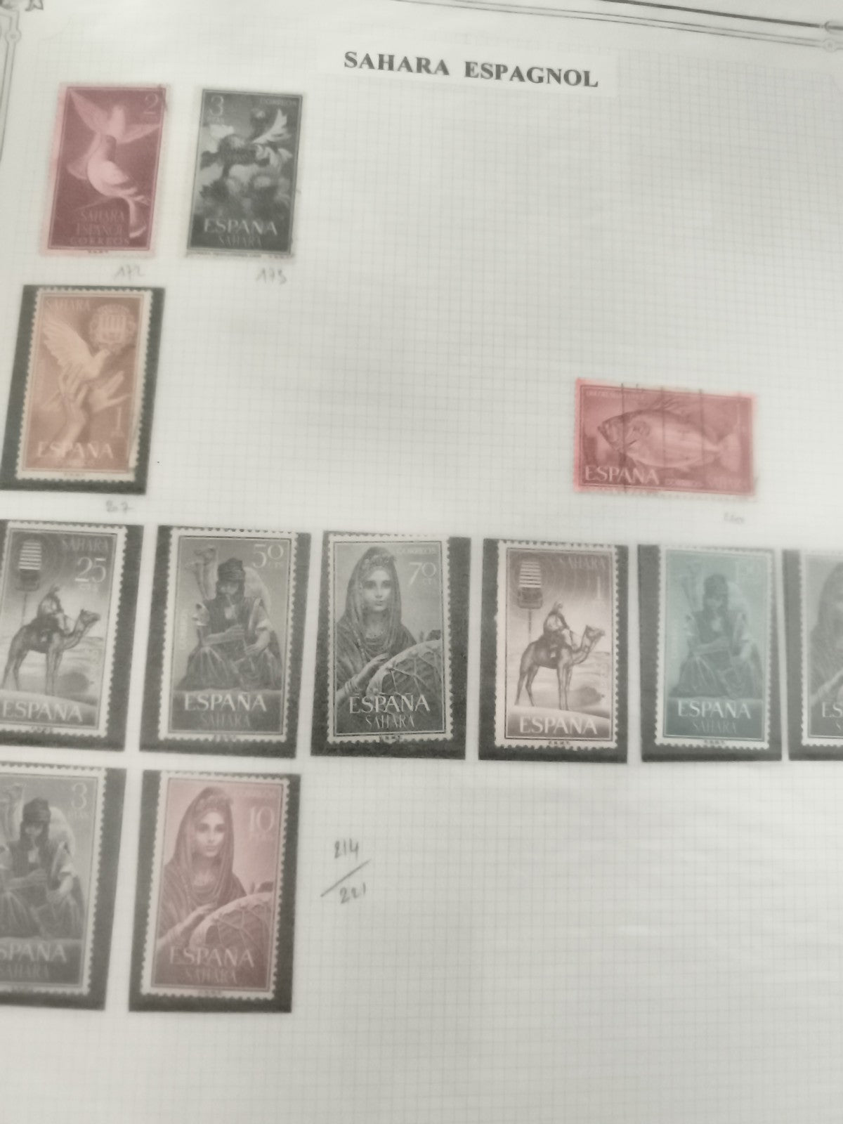 Timbres Sahara Espagnol Espagne lot philatélie thématique animaux personnages