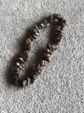 Bracelet pierres naturelles multicolores, éclats irréguliers, bijou élastique