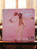 Vinyle 45T Vic Henderson Just a Gigolo disco vintage années 70 pochette rose