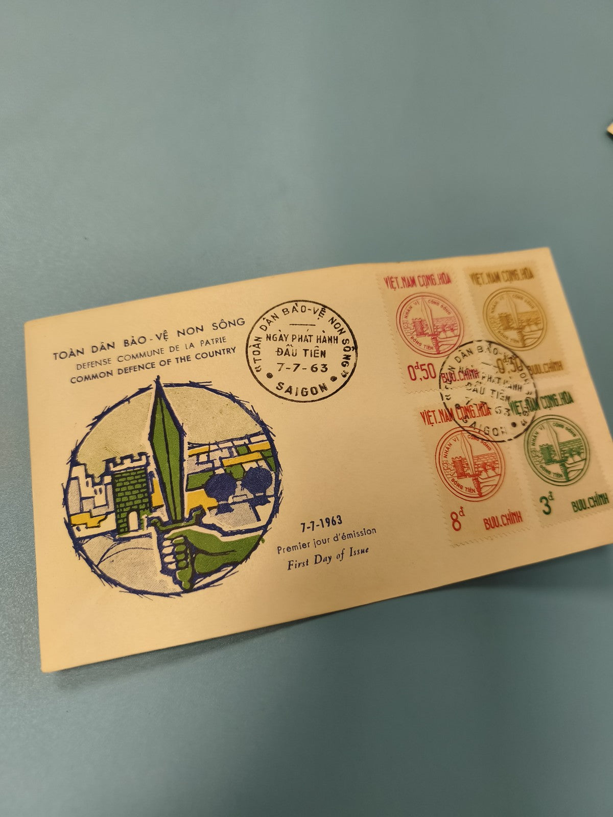 Ancienne enveloppe FDC Vietnam 1963 timbres premier jour défense Saigon