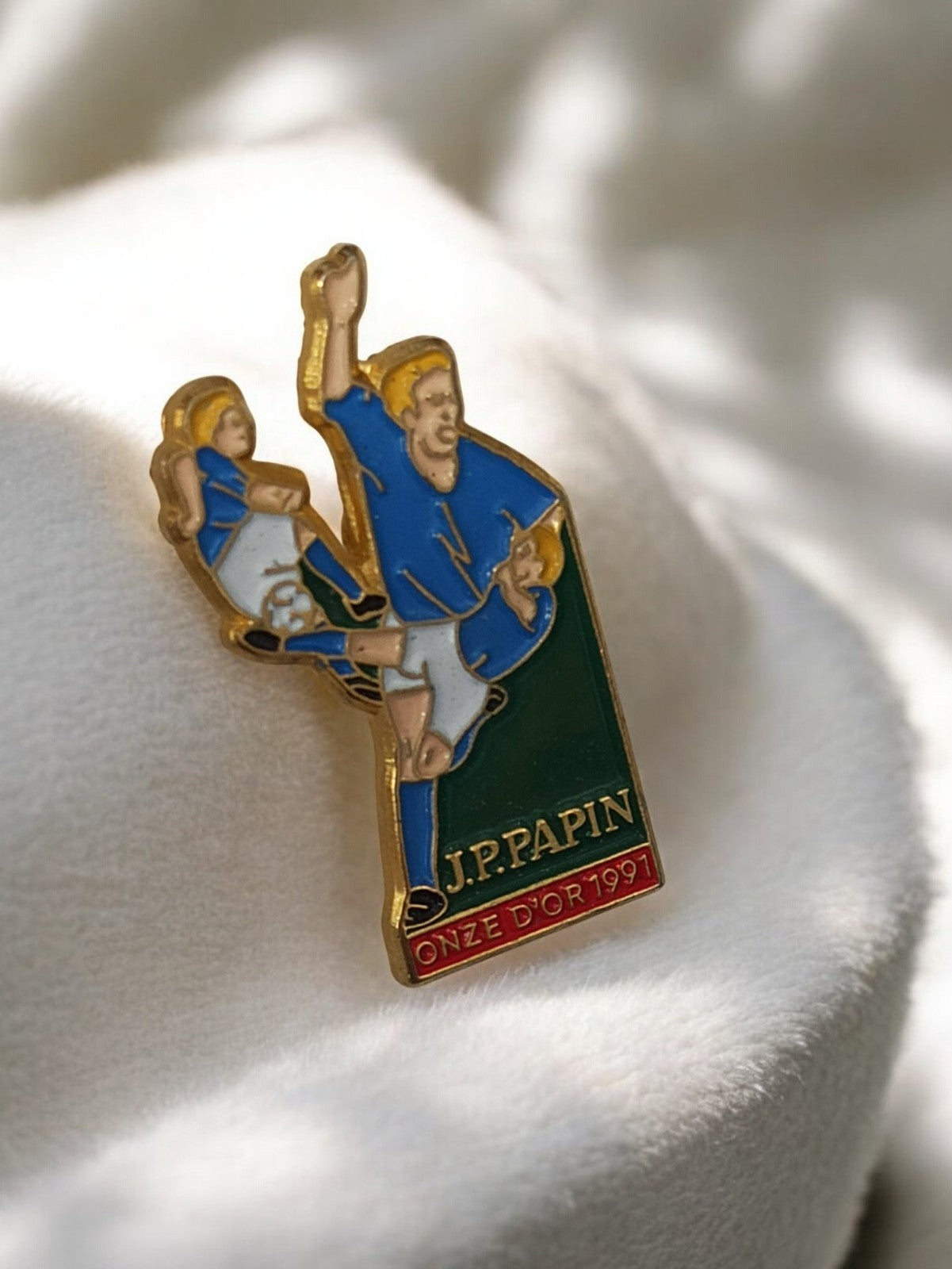 Pin's J.P. Papin Onze d'Or 1991 vintage Olympique Marseille badge ancien OM